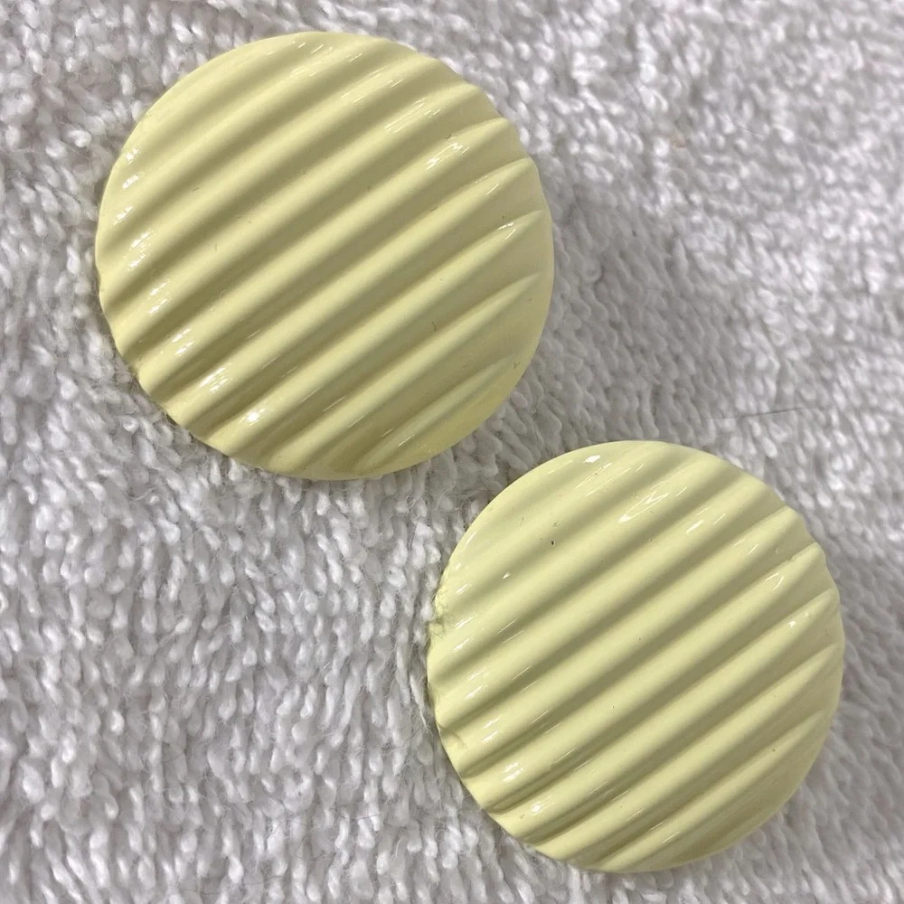 Vintage Pastel Yellow Painted Textured Metal Round Clip On Earrings